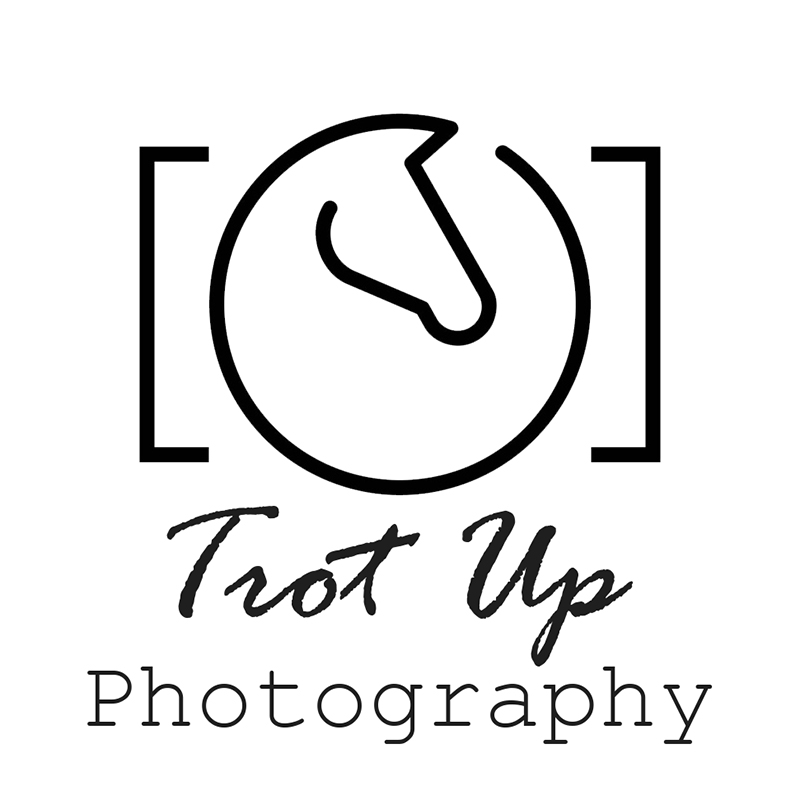 Logo for Trot Up photography an equine photographer based in the 3 Counties.